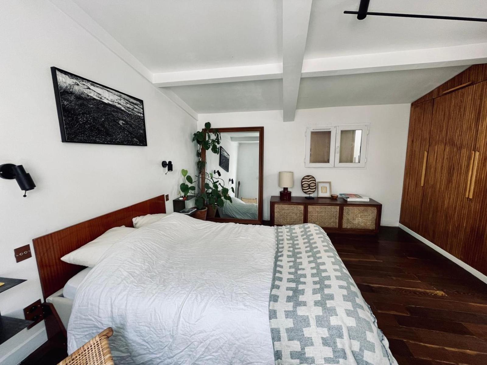 Small Architect'S House Pantin Bagian luar foto
